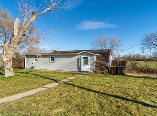 3702 Genoa Rd, Cherry Valley, IL 61016