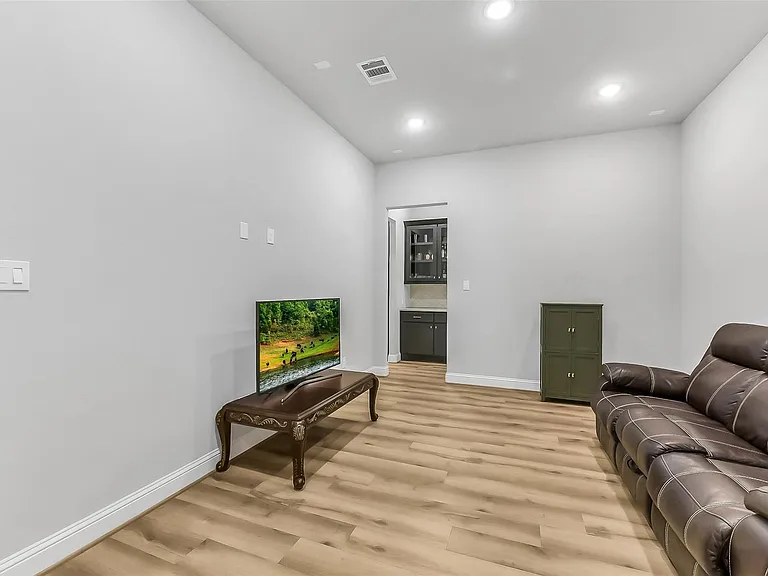 11927 Carillon Forest Dr — Photo 6