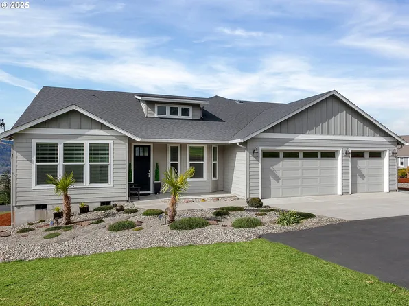 43 Hampshire Dr, Kelso, WA 98626
