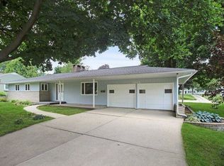 1026 S Homestead Ave, Freeport, IL 61032