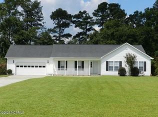 108 Goldie Ln, Beulaville, NC 28518