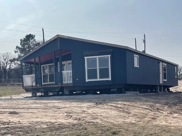 201 Farmhouse Rd, Springtown, TX 76082