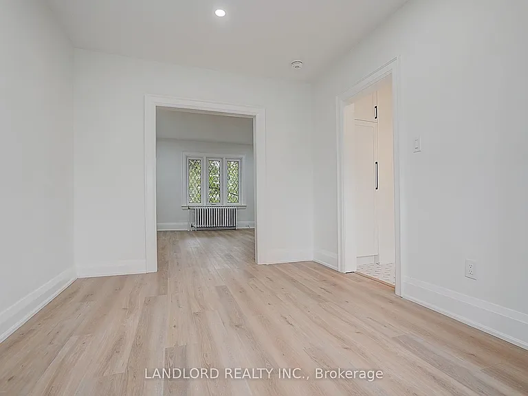 2520 Bloor St W #12 — Photo 16