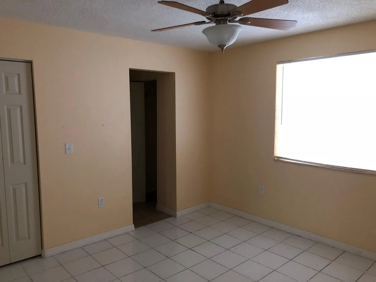 3 bed, 1183 sqft, $2,260 — Photo 4