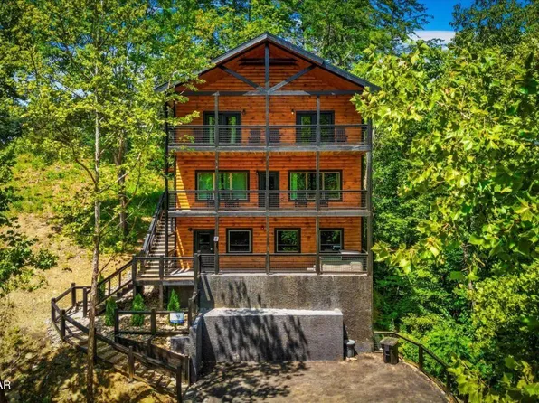 157 Smoky Mountain Way, Sevierville, TN 37876