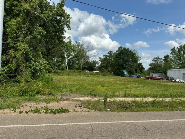 Commercial St, Roseland, LA 70456