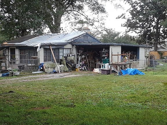2nd image of 2606 Elm Ave