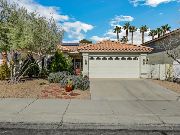 8320 Emerald Isle Ave, Las Vegas, NV 89128