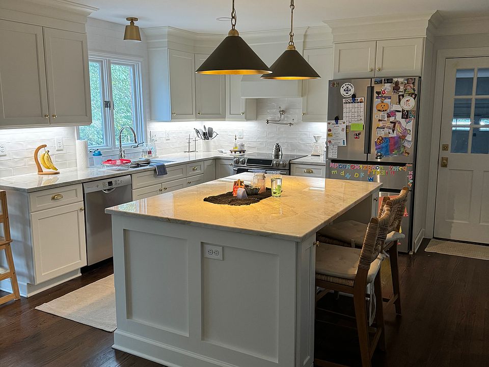 2nd image of 4335 Montibello Dr