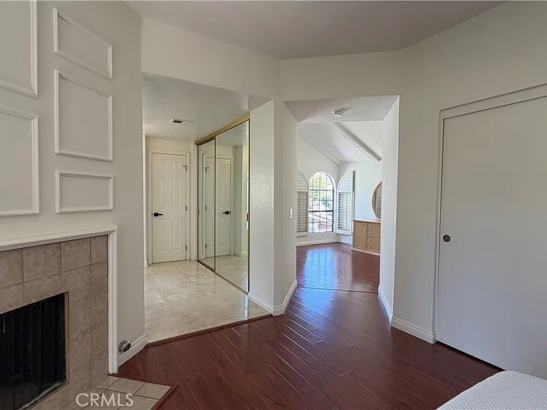 1637 Peacock Ln — Photo 17