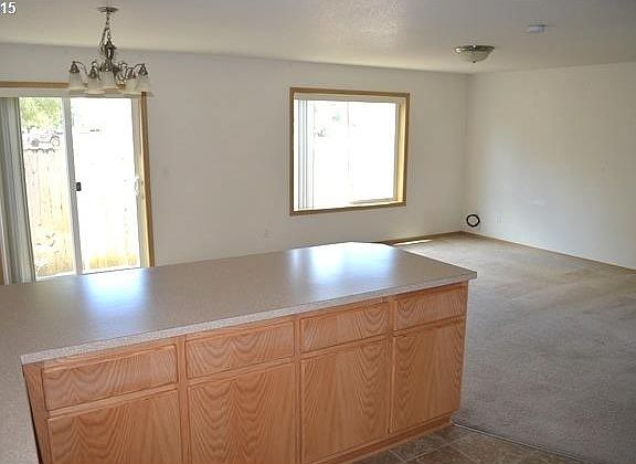 4th image of 5712 NE 75th Ave