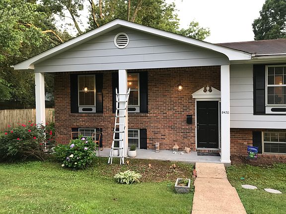 3rd image of 8420 Iris Dr