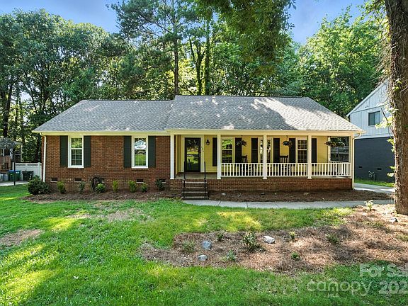 5th image of 9334 New Towne Dr