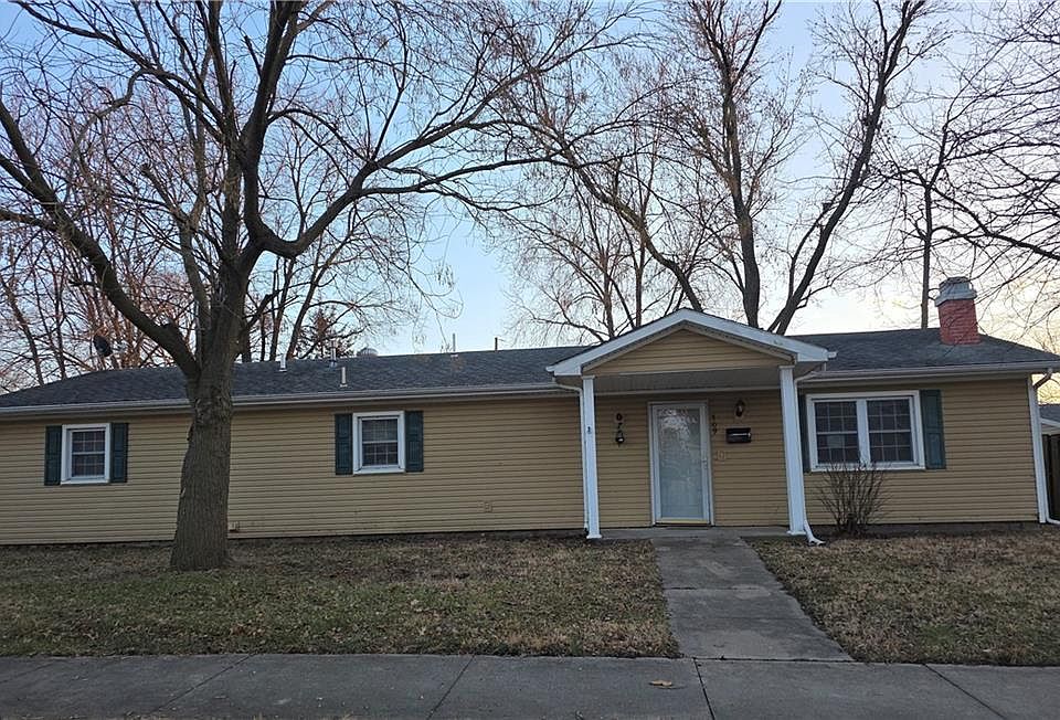 1st image of 709 E Lincoln St
