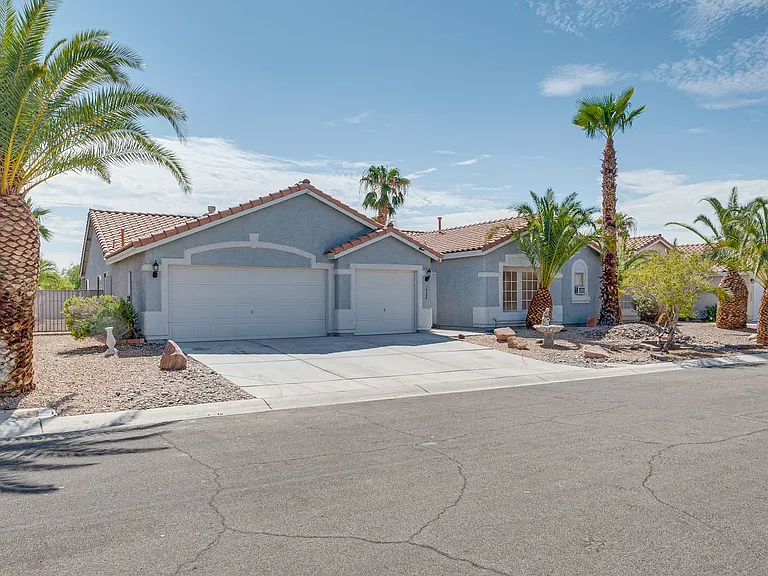 7724 Rye Canyon Dr — Photo 1