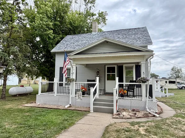 409 S Gregory Ave, Brentford, SD 57429