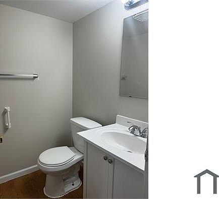 5th image of 4024 Pleasant St #B