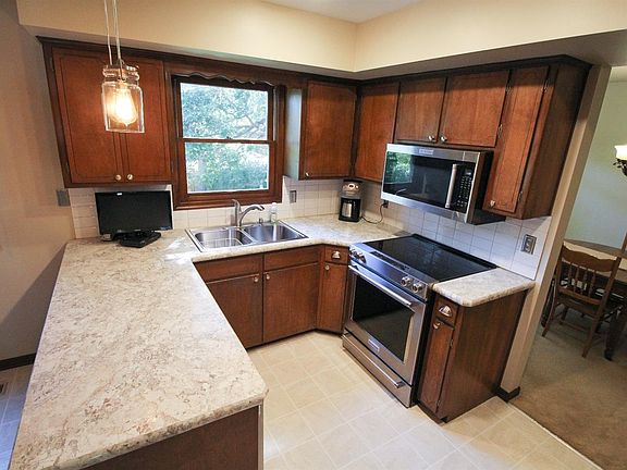 5th image of 500 Teakwood Dr