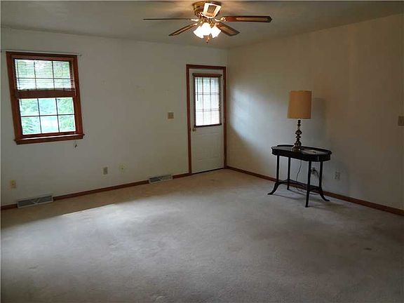 5th image of 230 Limberline Dr