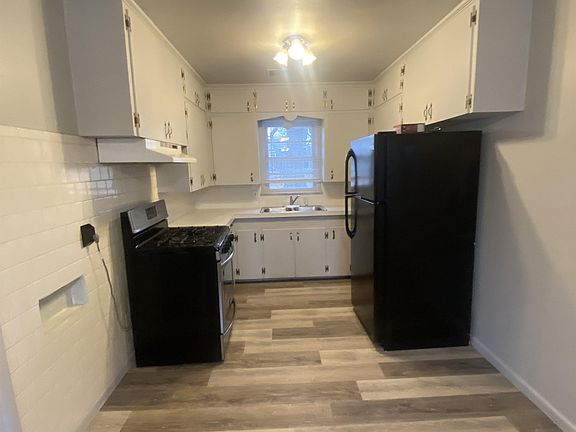 5th image of 4120 Bradley Dr