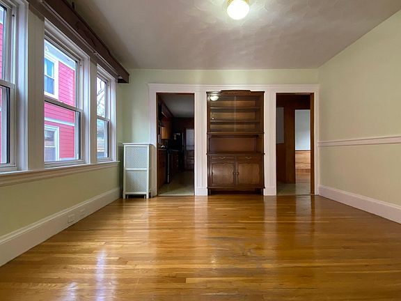 Dining room large enough for a dinner party!