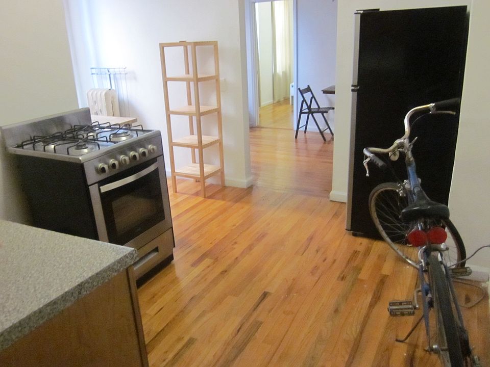 1st image of 232 Meserole St APT 5