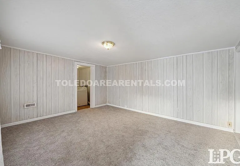 2129 Nevada St — Photo 4