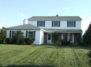 12821 N Star Dr, North Royalton, OH 44133