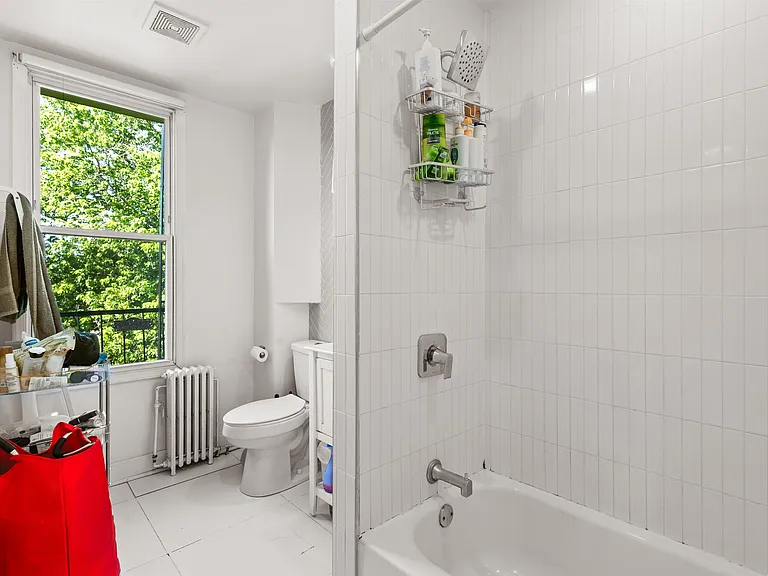 49 Jewett Ave #4 — Photo 5