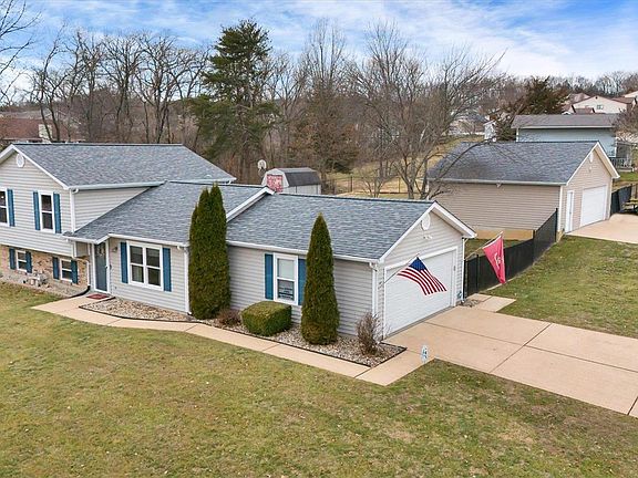3rd image of 599 Independence Dr