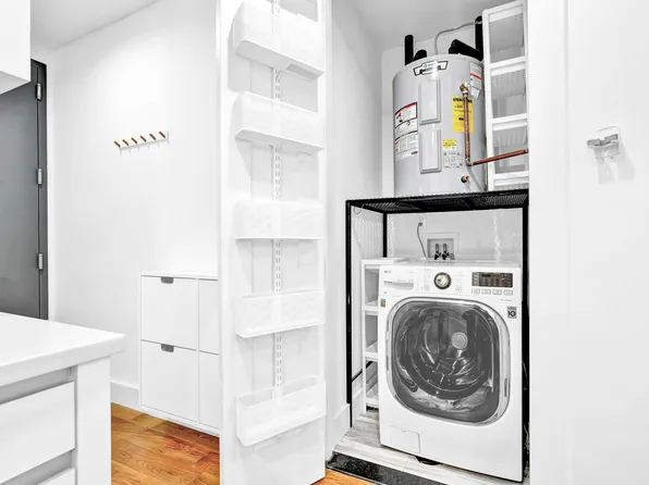 89 Montrose Avenue image 8 of 10