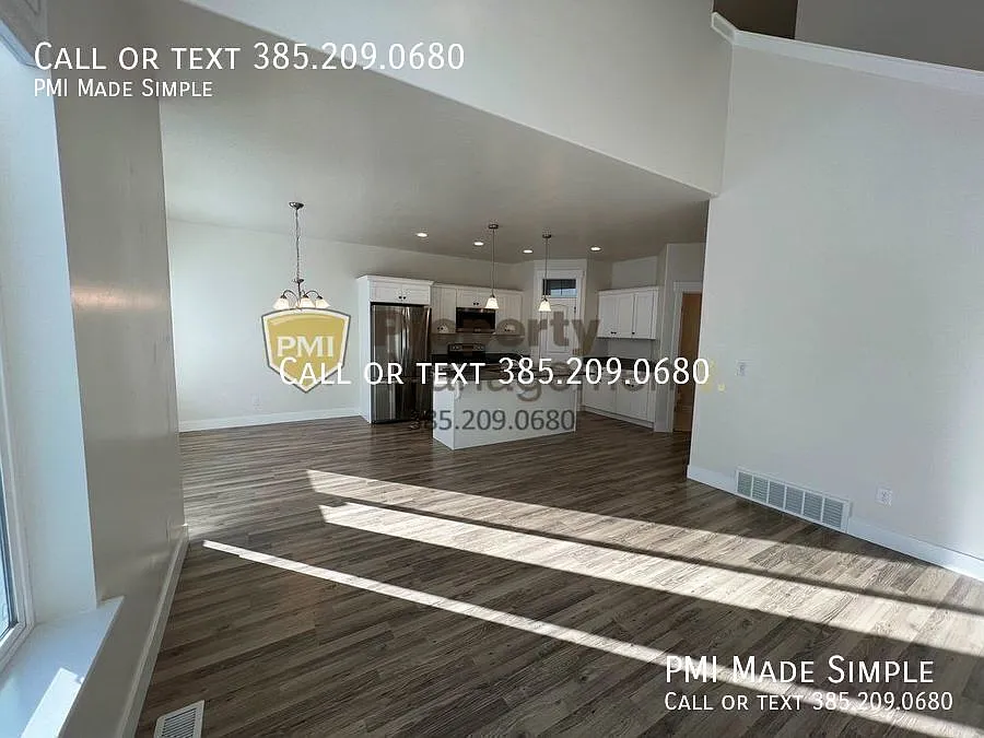 Gorgeous & Spacious Vineyard Townhome Coming Soon! — Photo 2