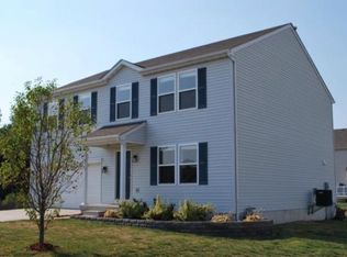 3771 Winward Way Dr, Swansea, IL 62226