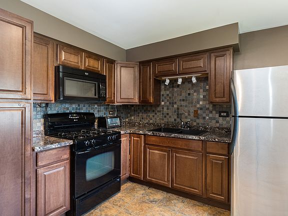 3rd image of 11124 S 84th Ave