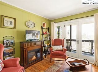 104 Village Rd UNIT K144, Banner Elk, NC 28604