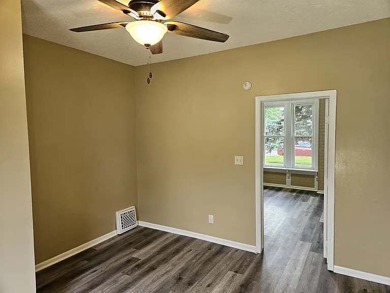 248 E Linden Ave #1 — Photo 11