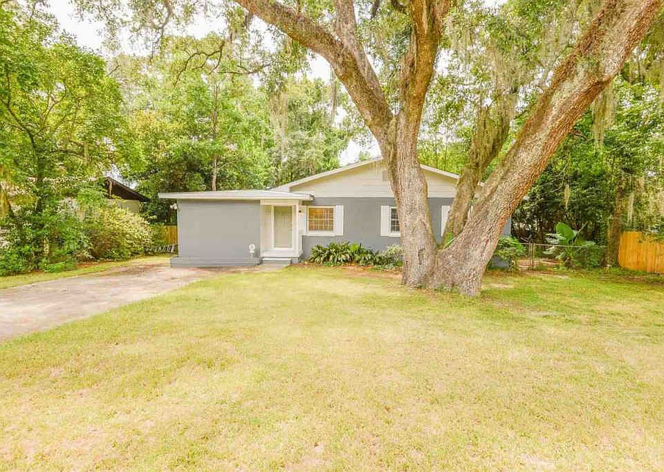 1st image of 406 Revell Dr