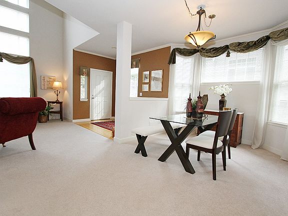 4th image of 6625 161st Ave SE Unit A