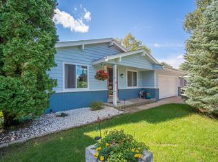 1073 Greenway Ct, West Bend, WI 53090