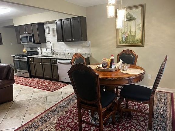 5th image of 7217 Poplar Dr