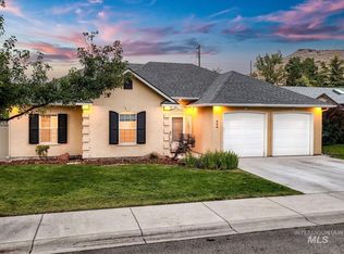 806 S Gray Eagle Way, Boise, ID 83712