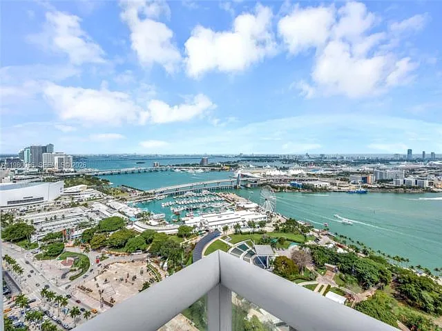 50 Biscayne Blvd #3802 — Photo 17