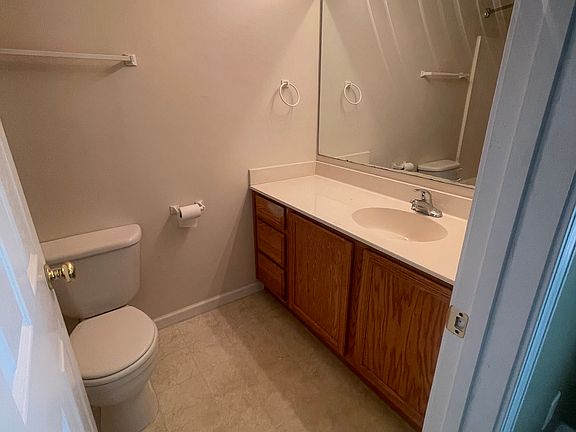 5th image of 119 Creekside Dr #119