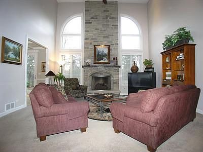 3rd image of 1401 Mason Dr