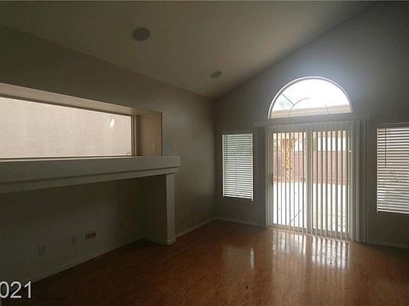 3rd image of 7460 Jacaranda Leaf St