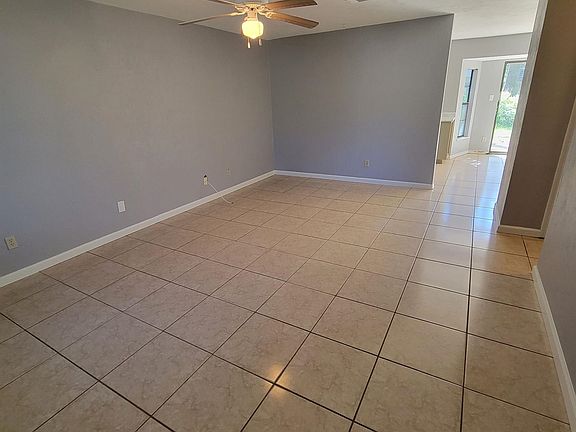 3rd image of 3301 Woody Way