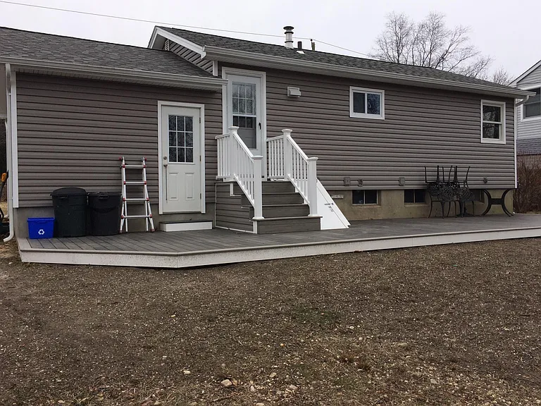 43 Soundview Ave — Photo 6