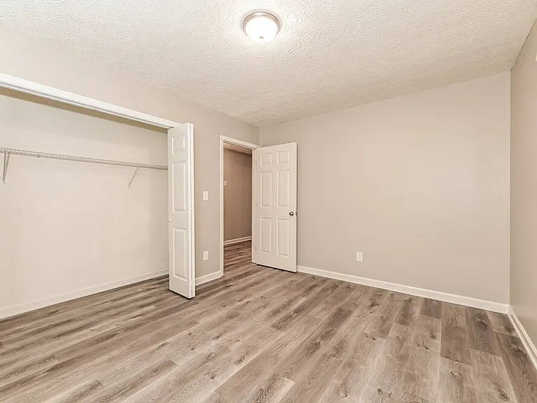 709 Cloudland Ct — Photo 11