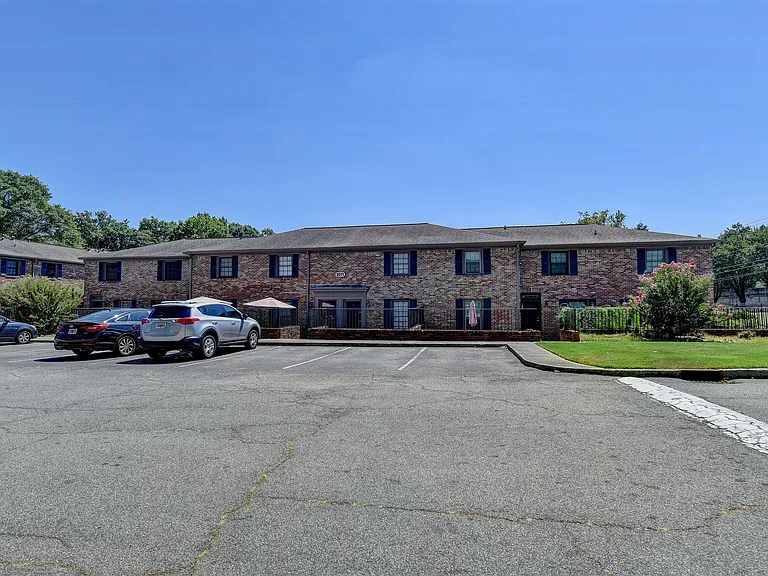 3071 Colonial Way #J — Photo 27