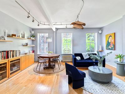 229 E 4th St APT 3, Manhattan, NY, 10009